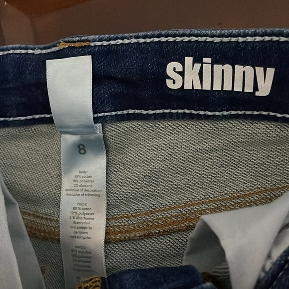 Girls size 8 Carter’s skinny blue jeans with adjustable waistband - Picture 2 of 10